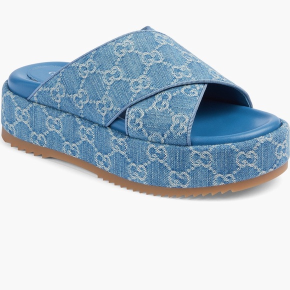 Gucci Denim Blue Platform Slides. 
Angelina platform slides - Picture 1 of 1